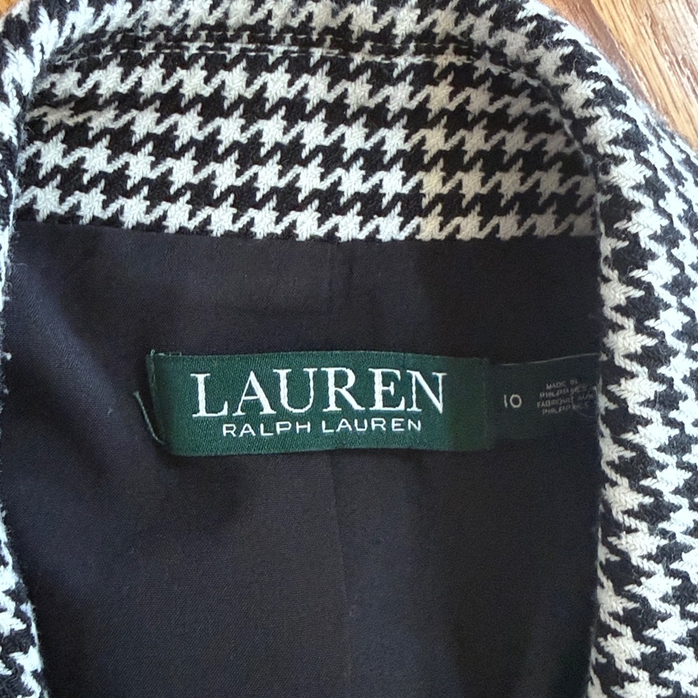 RALPH LAUREN Black and White Houndstooth Lined Gold Button Blazer, Size 10 - Picture 3 of 10